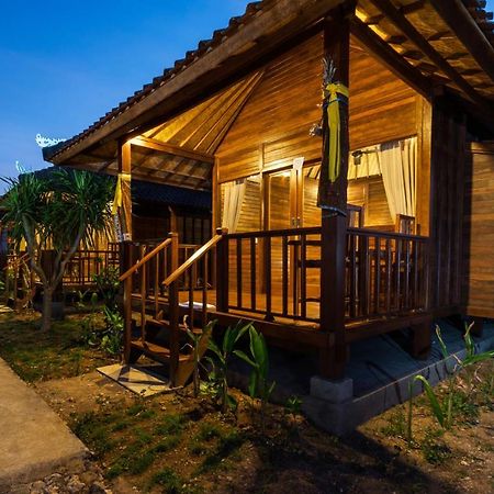 Gatri Hut Hotell Lembongan Eksteriør bilde