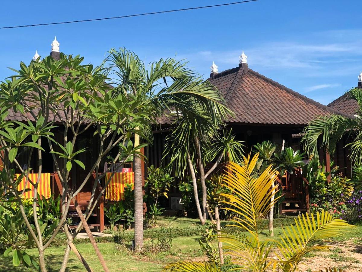 Gatri Hut Hotell Lembongan Eksteriør bilde